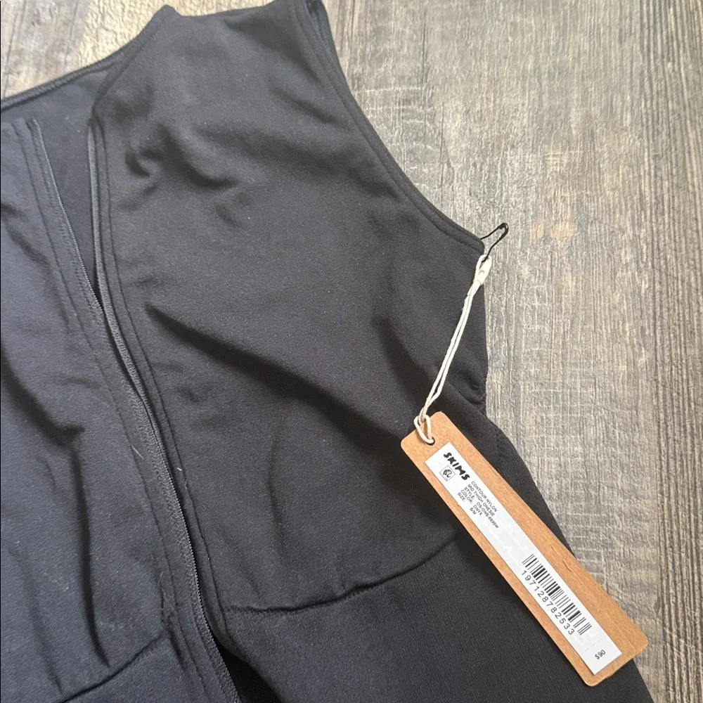 Skims Mid Thigh Romper Onesie - Picture 6 of 10